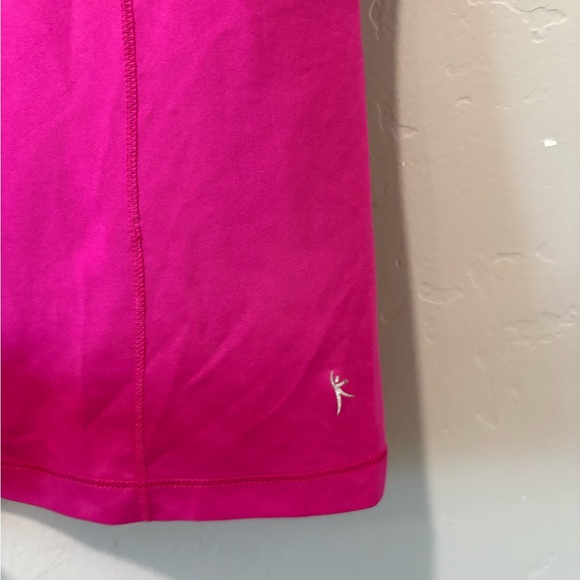 Danskin Now Magenta Short Sleeve Top - Picture 4 of 7